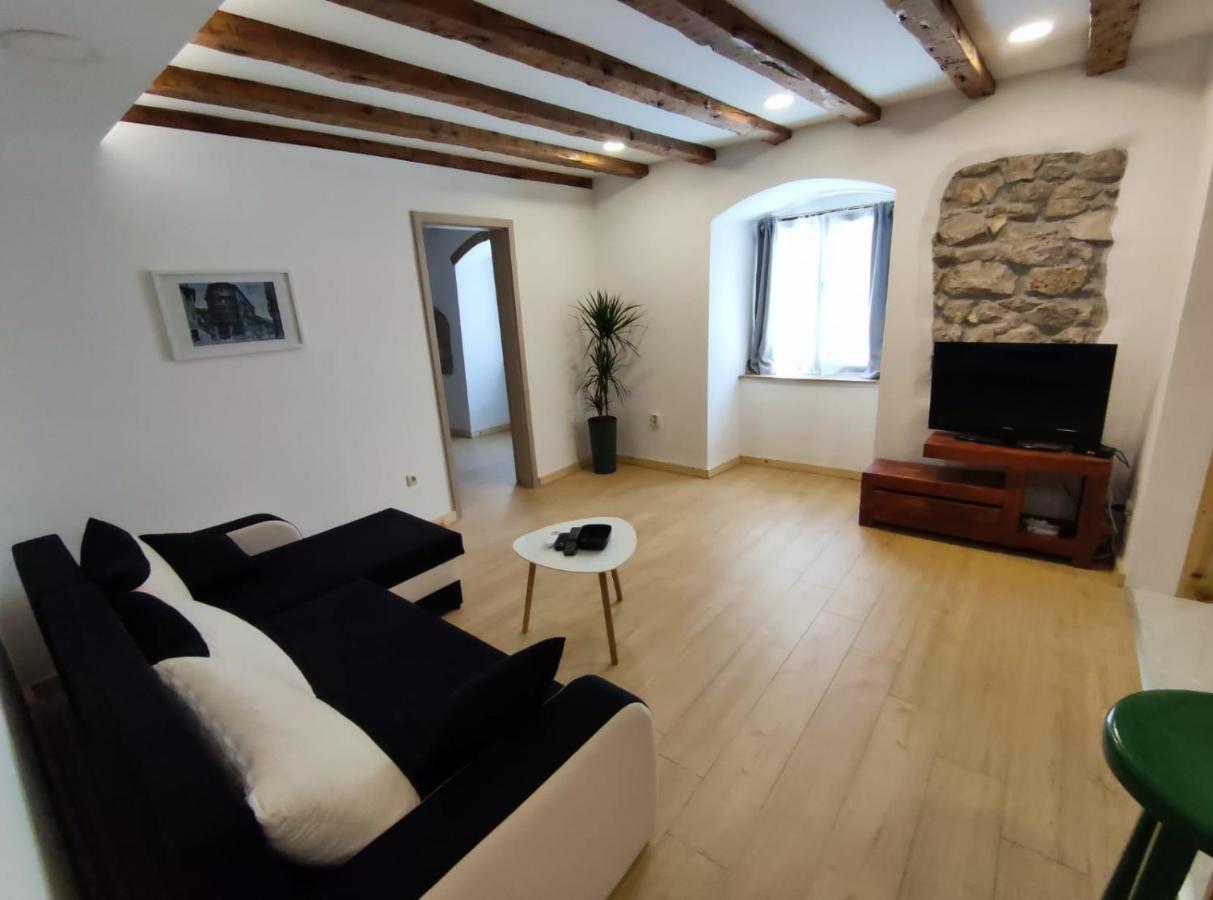 Dan Apartman