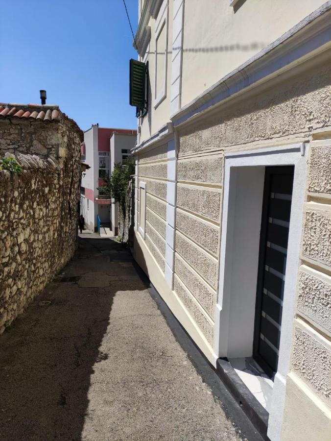 Dan Apartman